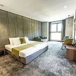 Хотел медите и 5*
