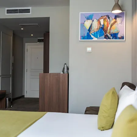 Medite And Sandanski