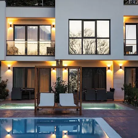 Medite And 5* ساندانسكي