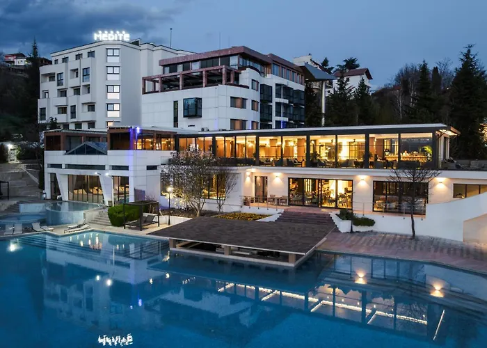 Medite And 5* サンダンスキ